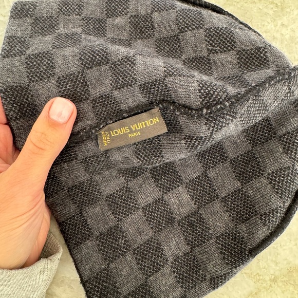 Louis Vuitton Men’s Wool Damier Beanie - Picture 3 of 5